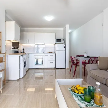 Oceanview Tamara With Pool